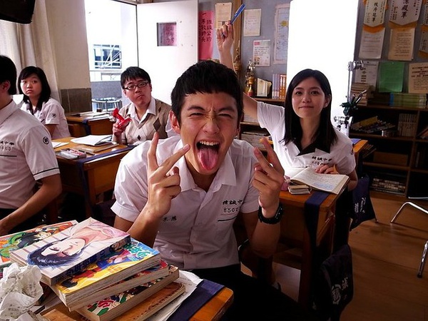 p987223622.jpg